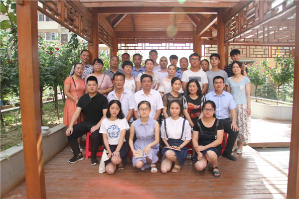 又是一年金秋季，助學(xué)圓夢暖人心----2017年寶業(yè)集團(tuán)“金秋助學(xué)”活動(dòng)圓滿結(jié)束